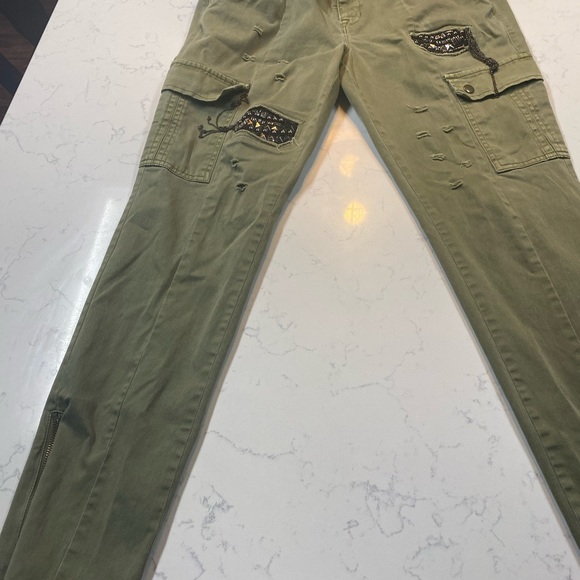 Green size 10 pants - Picture 5 of 8